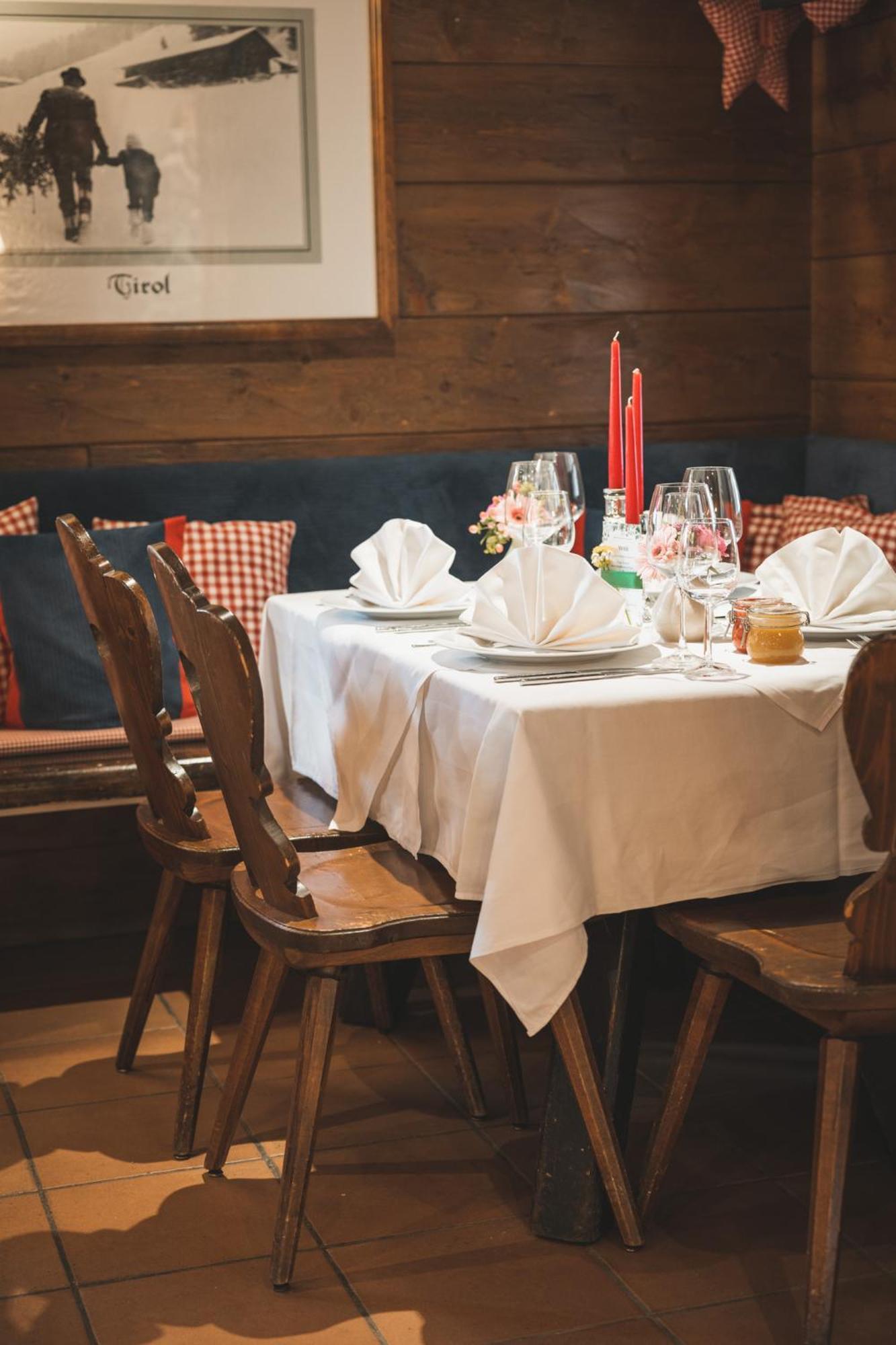 S P O R T A L M - Seefeld Seefeld in Tirol Bagian luar foto