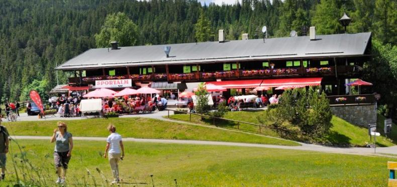 S P O R T A L M - Seefeld Seefeld in Tirol Bagian luar foto